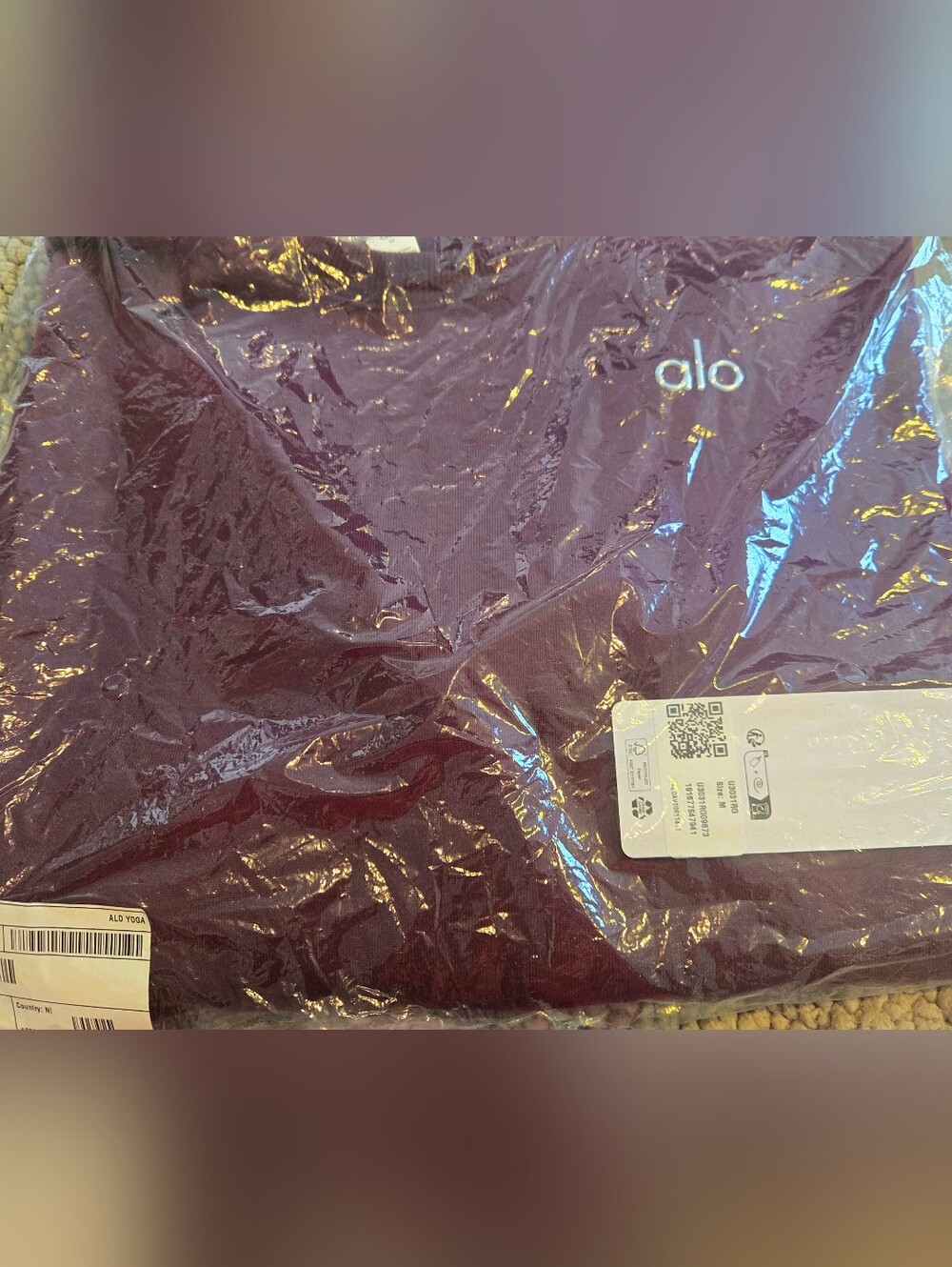 Alo Yoga Accolade Crew Neck Pullover - Picture 6 of 9